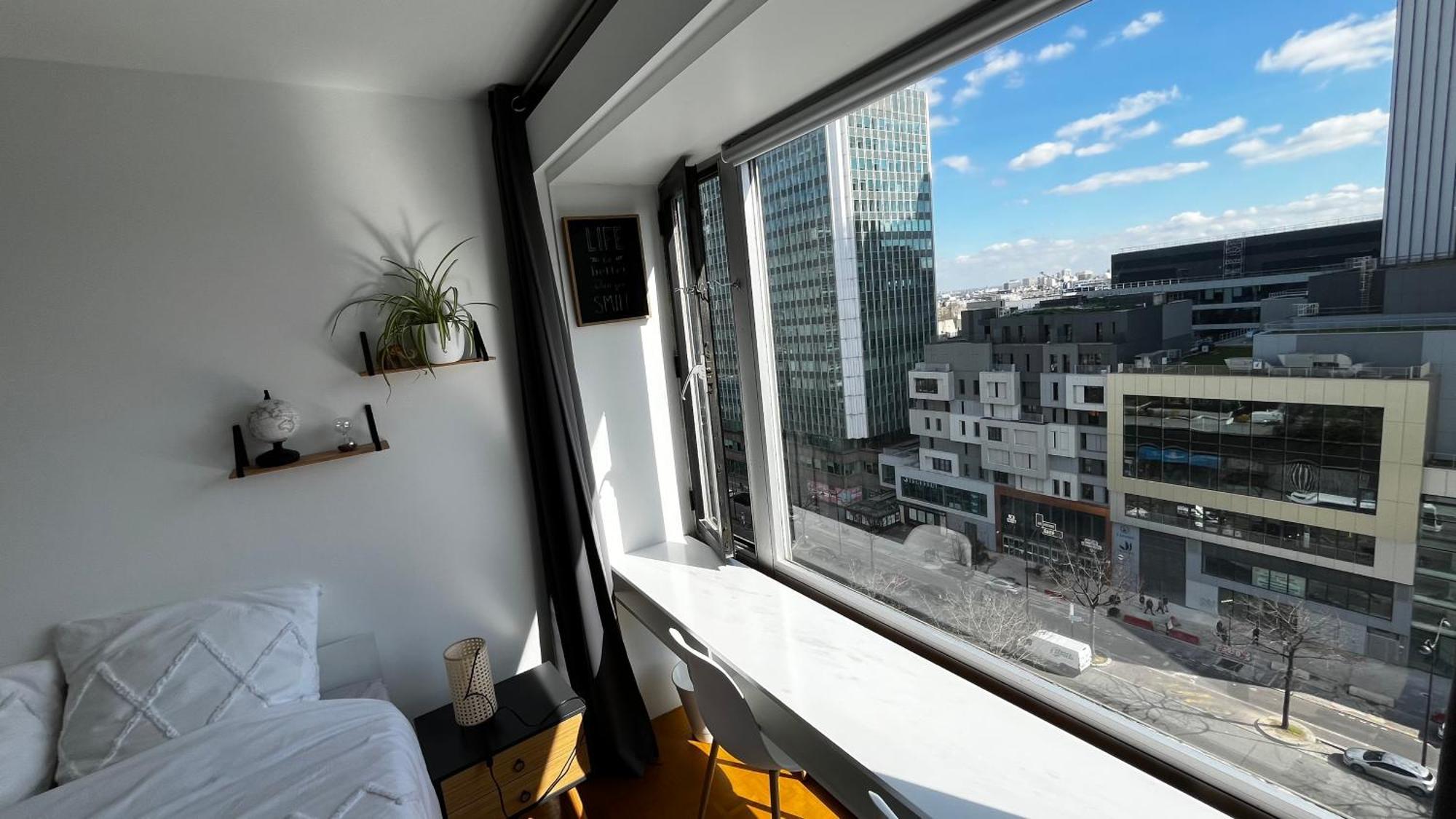 2 Private Bedrooms, Montparnasse Station Paris Eksteriør bilde