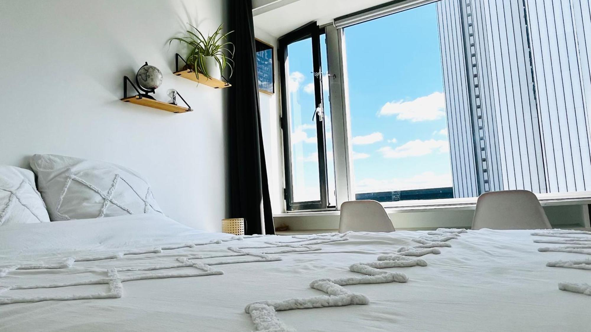 2 Private Bedrooms, Montparnasse Station Paris Eksteriør bilde
