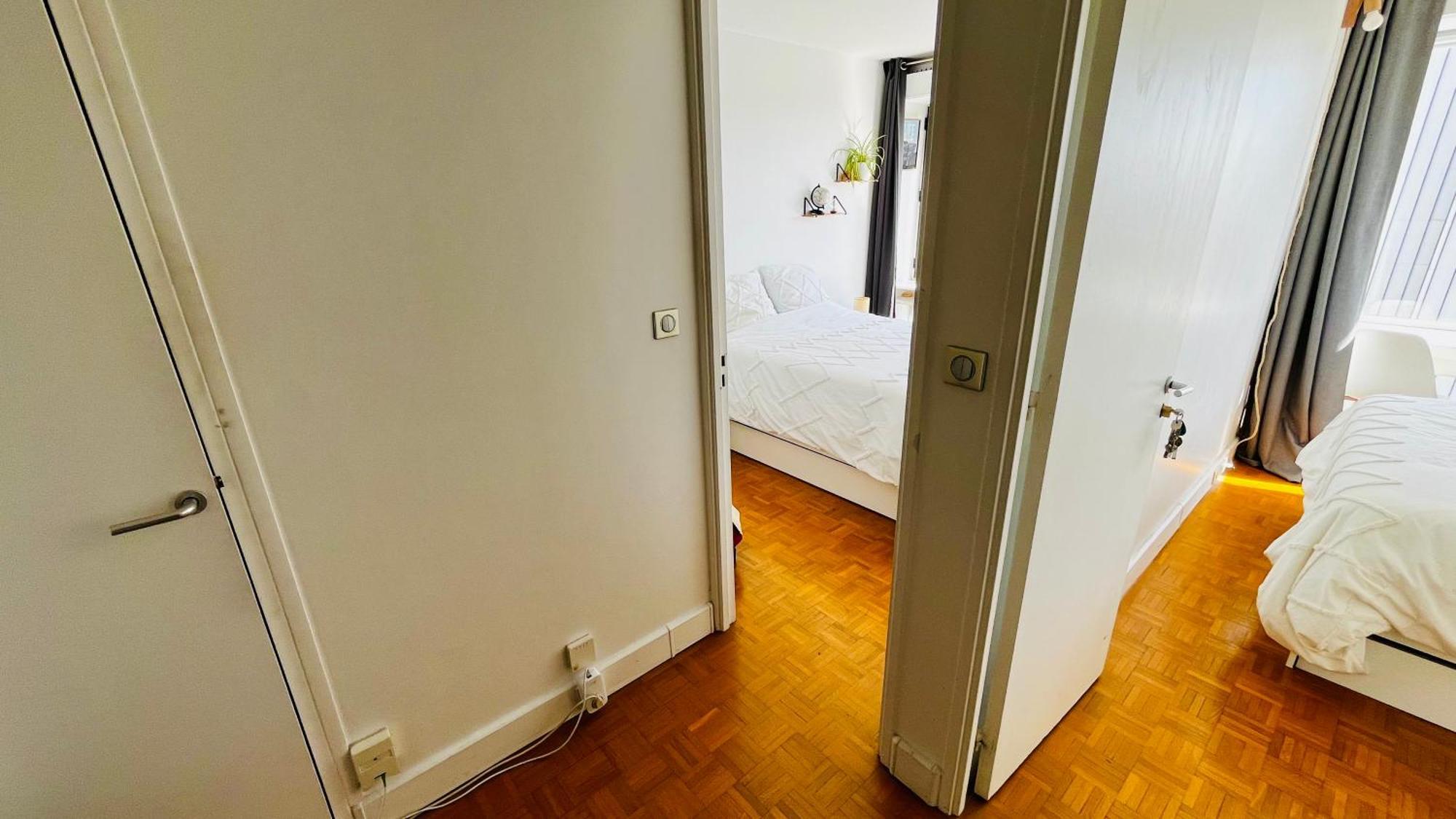 2 Private Bedrooms, Montparnasse Station Paris Eksteriør bilde